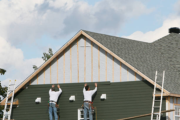 Professional Siding Contractor technician working in Saint Thomas, PA